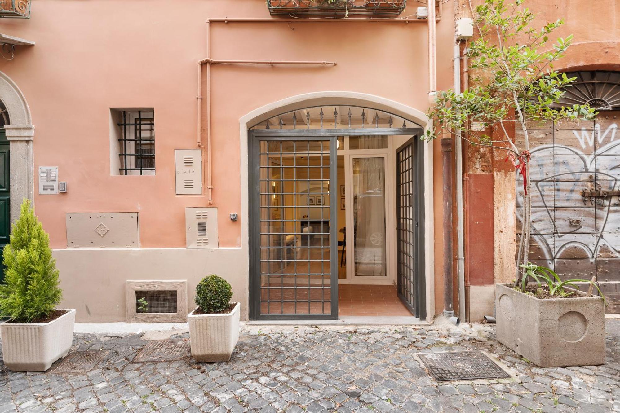 Gasthuis Leopardo Boutique In Trastevere